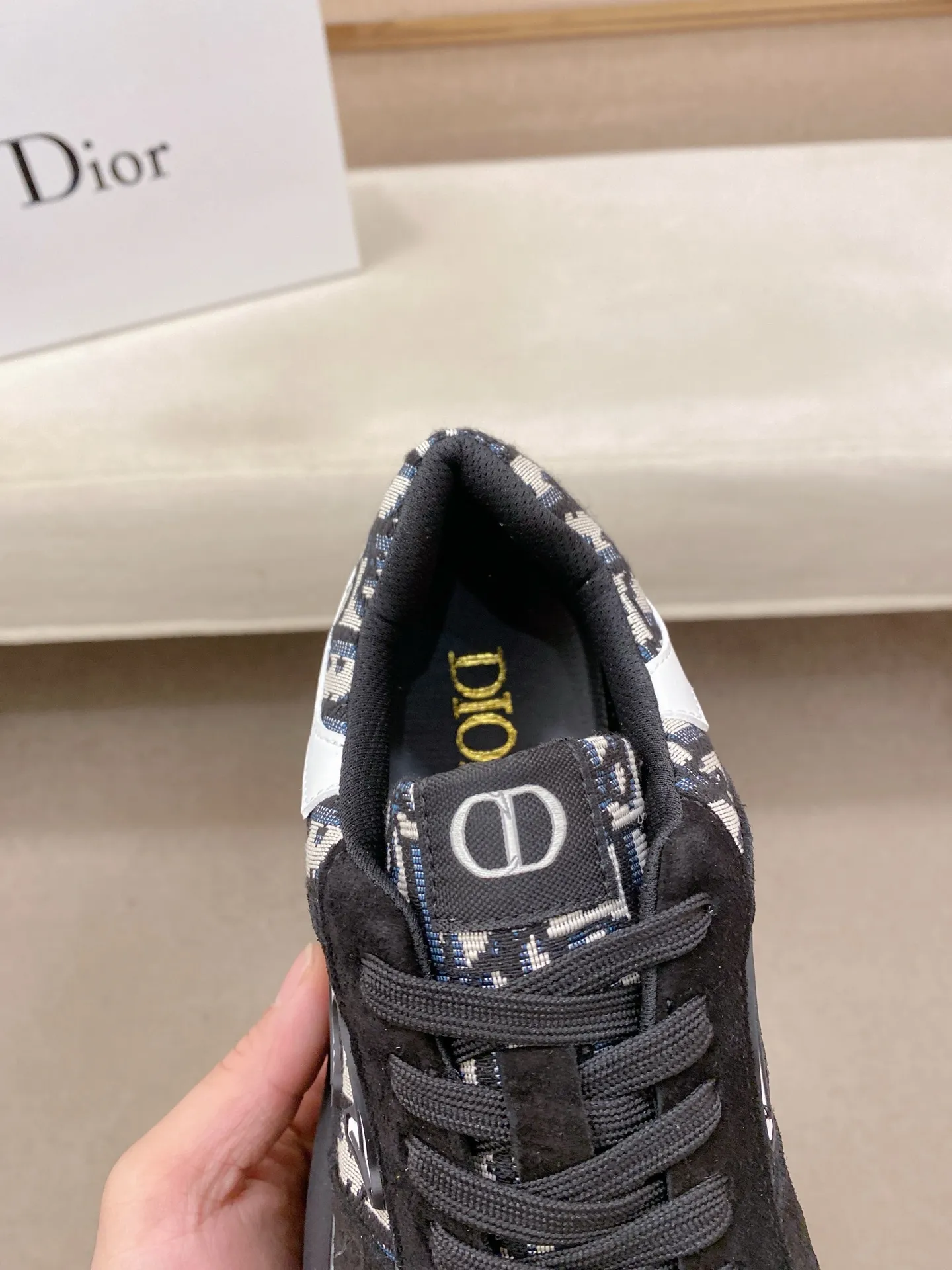 Men's shoes💰 462💰🇮🇹🇮🇹Dior d The new model is on sale at the same time at the counter. The upper 🇮🇹 is imported Italian first-layer cowhide, and the lining is fully imported sheepskin 💪💪. It is a complete 1⃣️ to 1⃣️ replica 🇮🇹💪💪, ⚠ Sole: The original sole is specially provided by the original factory. The exclusive movable molded sole is super comfortable. ⚠Original factory single goods, 🔍🔍high quality, you can enter and leave the counter at will, welcome to compare⚠. Code number:38-44